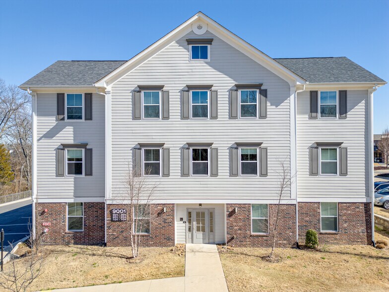 9001 Ra Young Jr Dr, Fort Smith, AR à vendre - Photo du bâtiment - Image 3 de 8