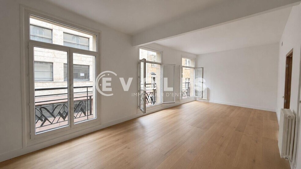 Bureau dans Paris à vendre - Photo du bâtiment - Image 2 de 12