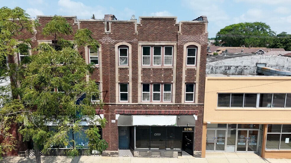 5316 W North Ave, Chicago, IL à vendre - Vidéo sur l’inscription commerciale - Image 2 de 3