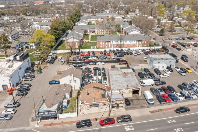 Plus de détails pour 5651-5661 Merrick Rd, Massapequa, NY - Commerce de détail à vendre
