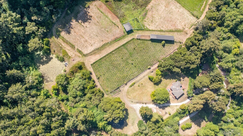 5090 La Honda Rd, San Gregorio, CA à vendre - Photo du bâtiment - Image 2 de 95