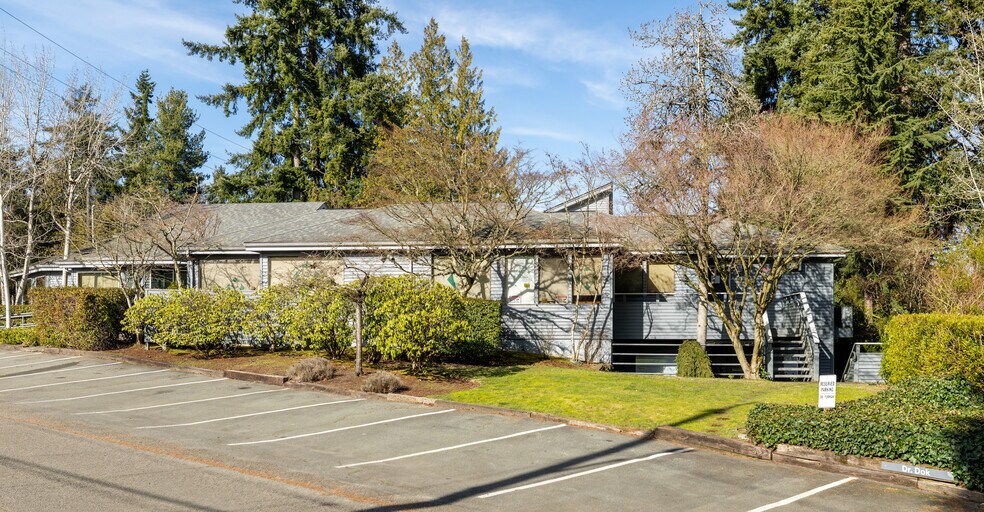 13344 1st Ave NE, Seattle, WA à louer - Photo du bâtiment - Image 2 de 10