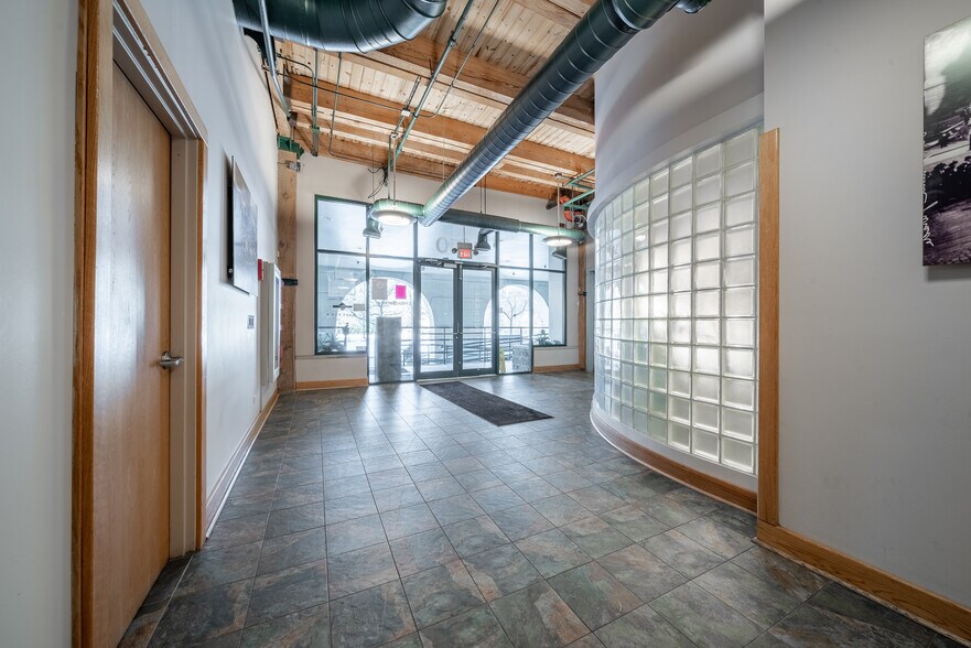 1550 S Indiana Ave, Chicago, IL à vendre - Photo intérieure - Image 3 de 21