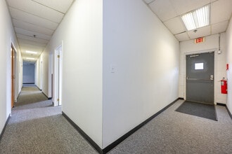 119 Naylon Ave, Livingston, NJ à louer Photo intérieure- Image 2 de 18