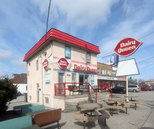 Plus de détails pour 2538 Weston Rd, Toronto, ON - Bureau à louer