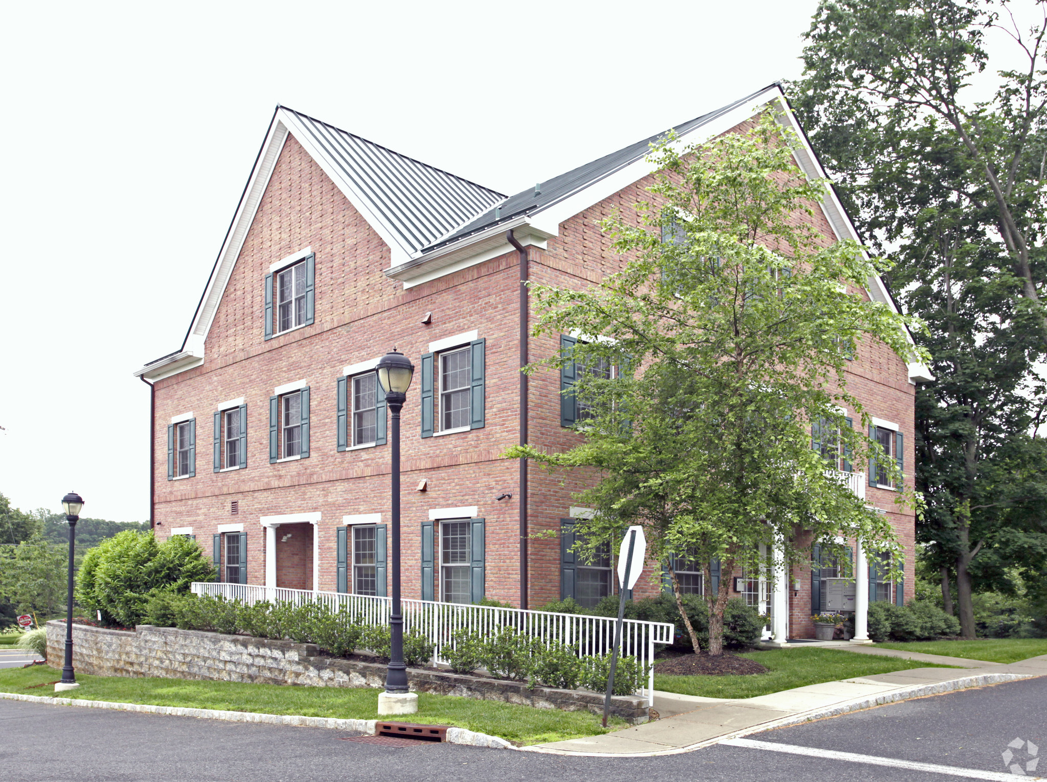 732 Newman Springs Rd, Lincroft, NJ for lease Primary Photo- Image 1 of 4