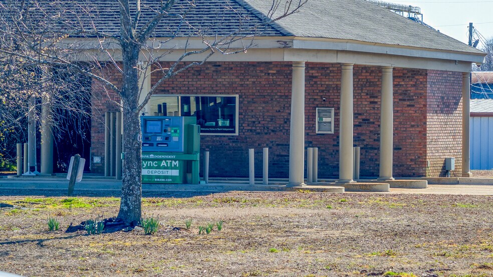 305 4th Ave SW, Red Bay, AL à vendre - Photo du bâtiment - Image 2 de 12