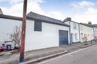 Plus de détails pour 64 The Green, Twickenham - Commerce de détail à vendre