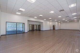 2415-2335 W Corporate Center Dr, Phoenix, AZ for lease Interior Photo- Image 2 of 10