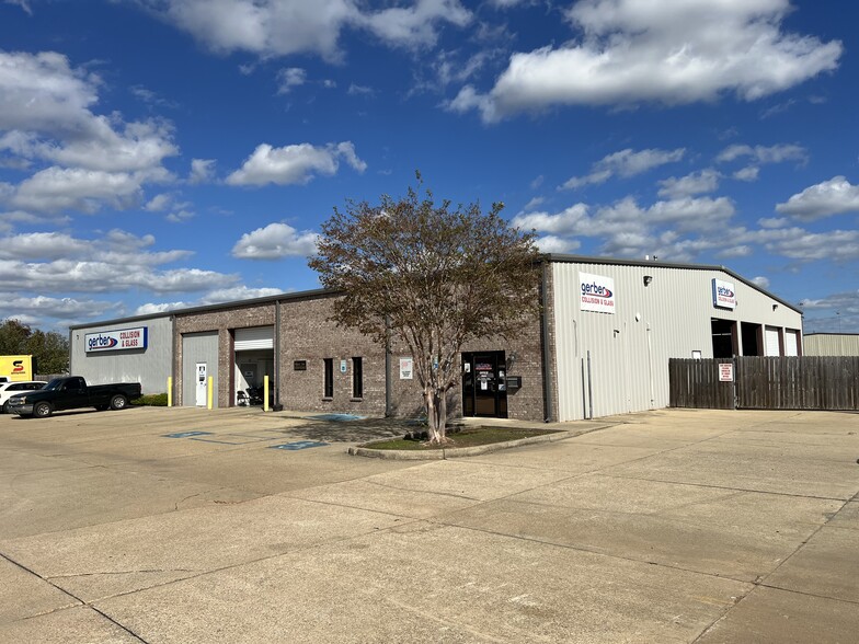 3319 E Texas St, Bossier City, LA for sale - Building Photo - Image 1 of 2