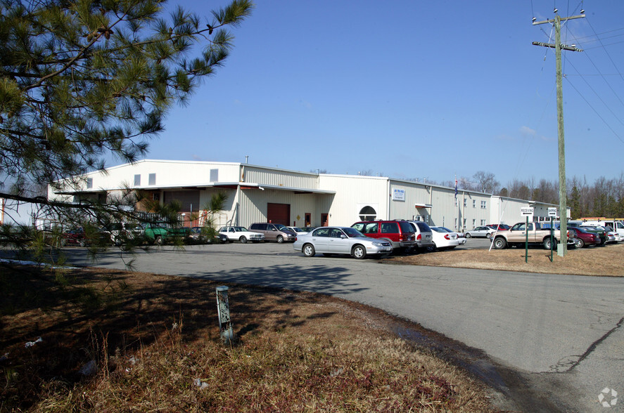 11253 Leadbetter Rd, Ashland, VA for lease - Building Photo - Image 2 of 4