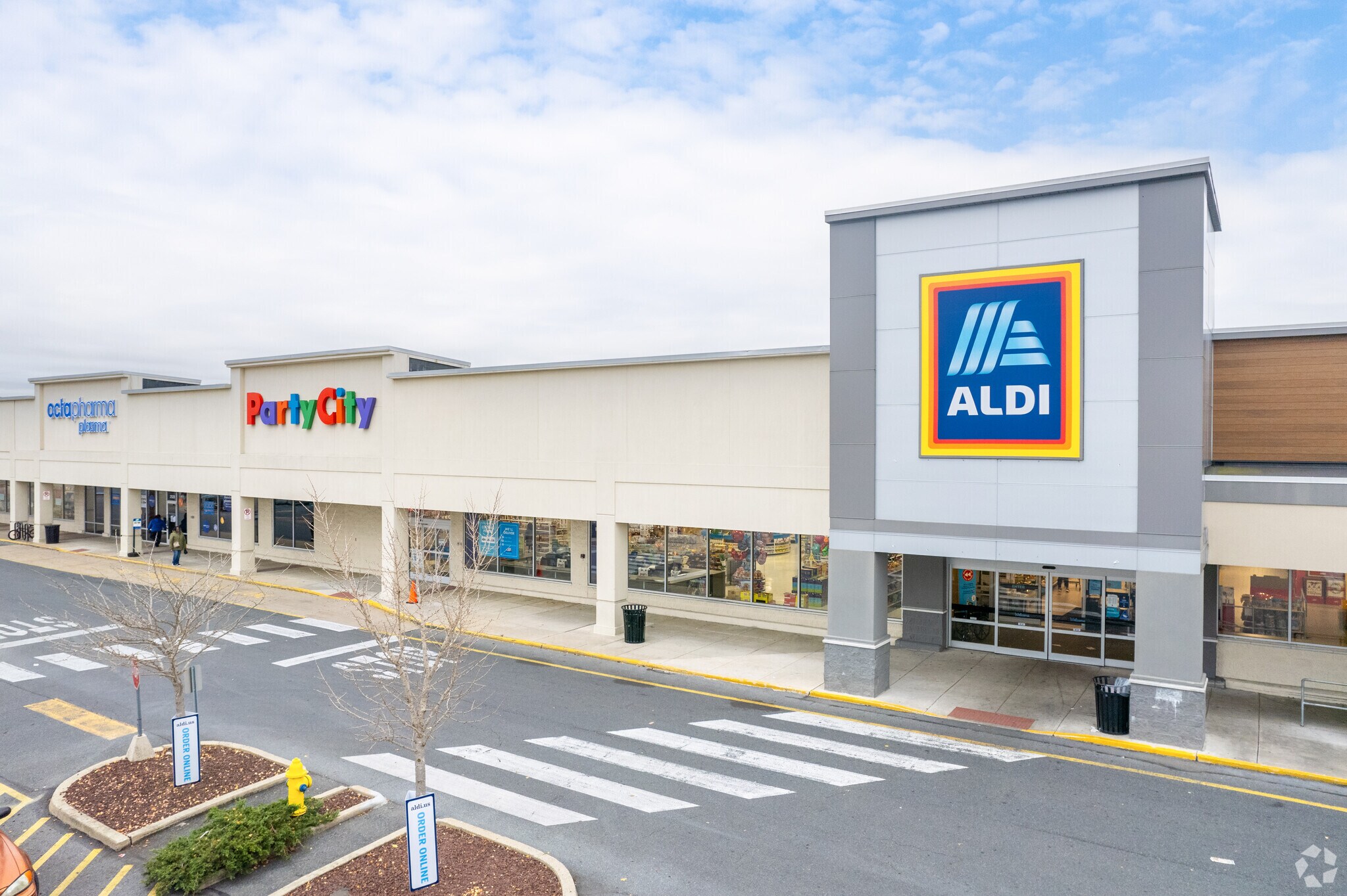 2590 Macarthur Rd, Whitehall, PA à vendre Photo du bâtiment- Image 1 de 1