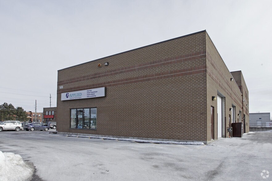 355 Harry Walker Pky N, Newmarket, ON à louer - Photo du bâtiment - Image 2 de 2