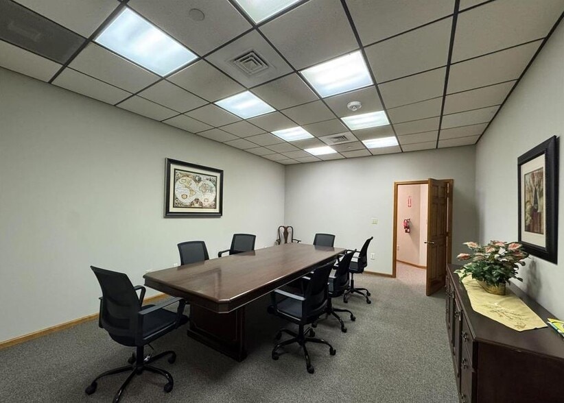 601 Stones Crossing Rd, Easton, PA for lease - Building Photo - Image 3 of 3