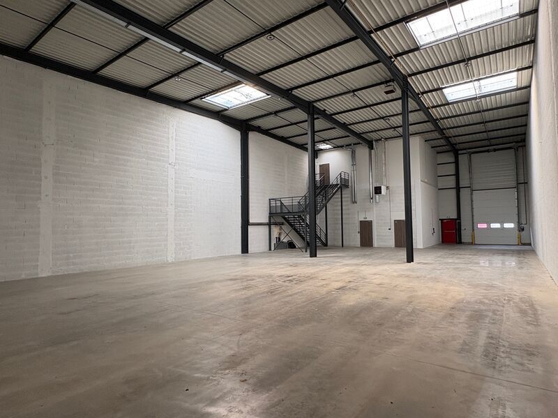 Chemin De Savoyan, Heyrieux for lease Interior Photo- Image 1 of 16