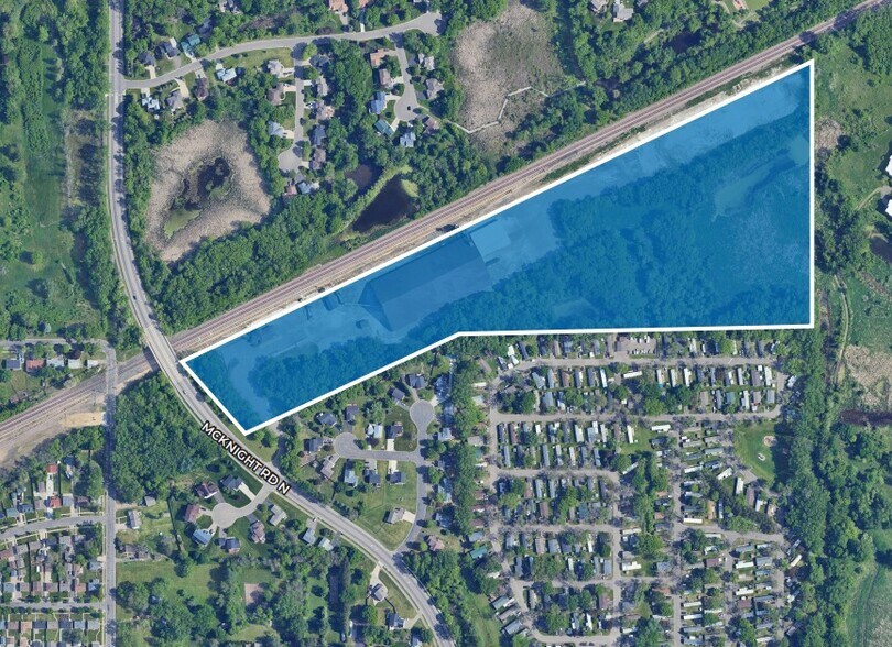 1300 McKnight Rd N, Maplewood, MN à vendre - Photo du bâtiment - Image 1 de 2