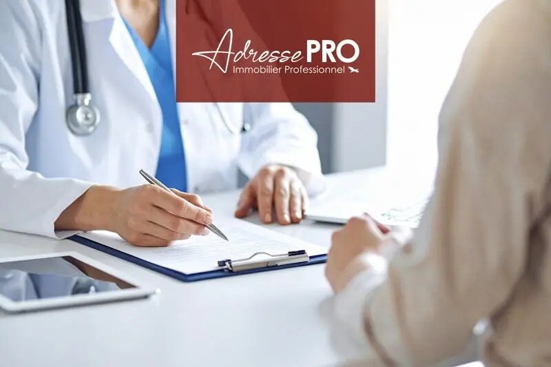 Retail in Lyon for lease - Building Photo - Image 3 of 5