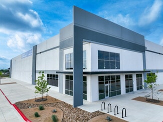 Plus de détails pour 5390 Freeport Rd, Von Ormy, TX - Industriel à louer
