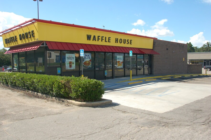 Springhill Ave, Mobile, AL à louer - Photo du bâtiment - Image 2 de 7