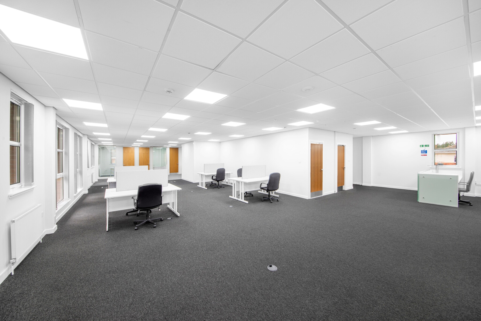 9 Deer Park Ave, Livingston à louer Photo intérieure- Image 1 de 3