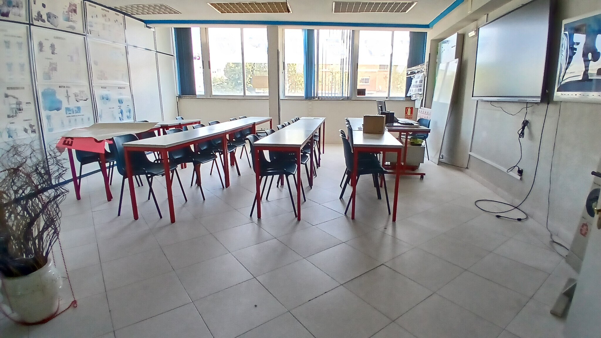 Office/Retail in Collado Villalba, Madrid for lease Interior Photo- Image 1 of 6