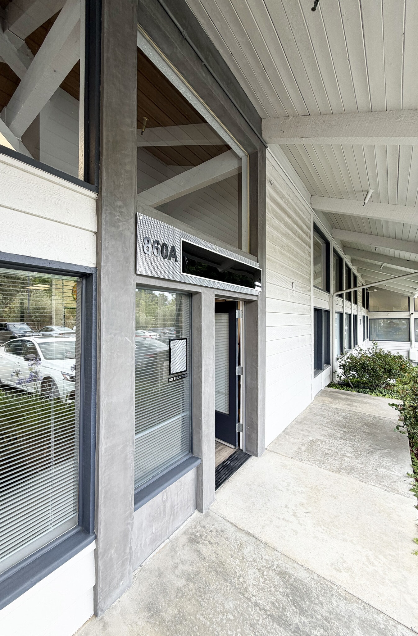 850 Hampshire Rd, Westlake Village, CA for lease Building Photo- Image 1 of 8