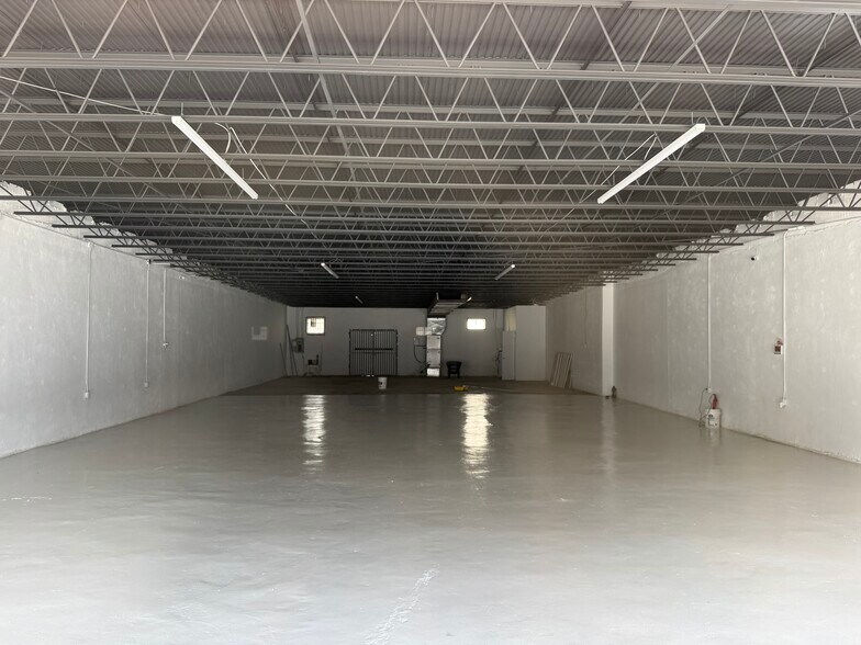 202-204 N Arendell Ave, Zebulon, NC à louer - Photo du bâtiment - Image 2 de 11