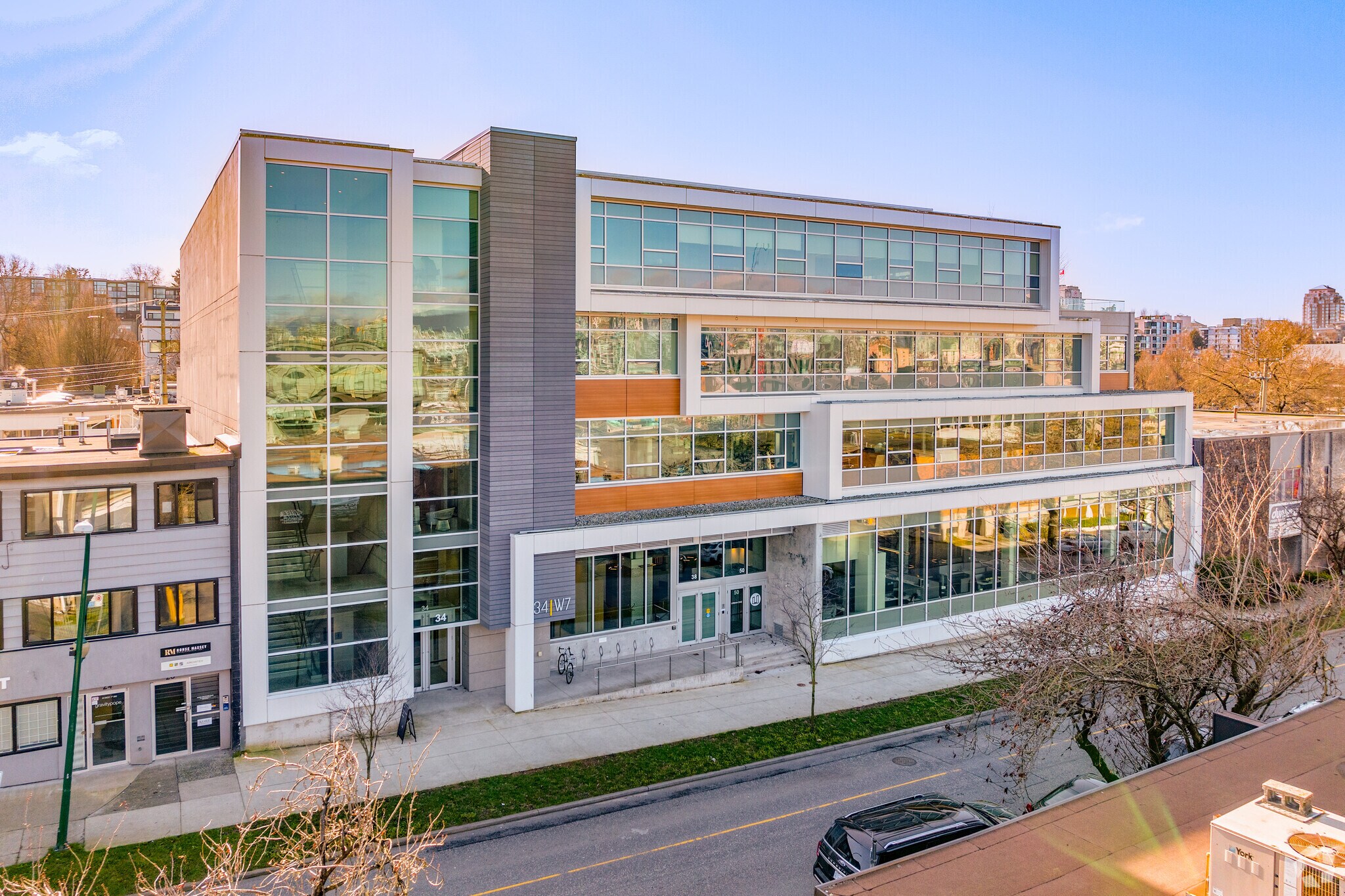 34 W 7th Ave, Vancouver, BC for lease Primary Photo- Image 1 of 7