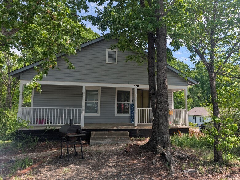 208 Basin Ave, Kannapolis, NC à vendre - Photo du bâtiment - Image 2 de 11