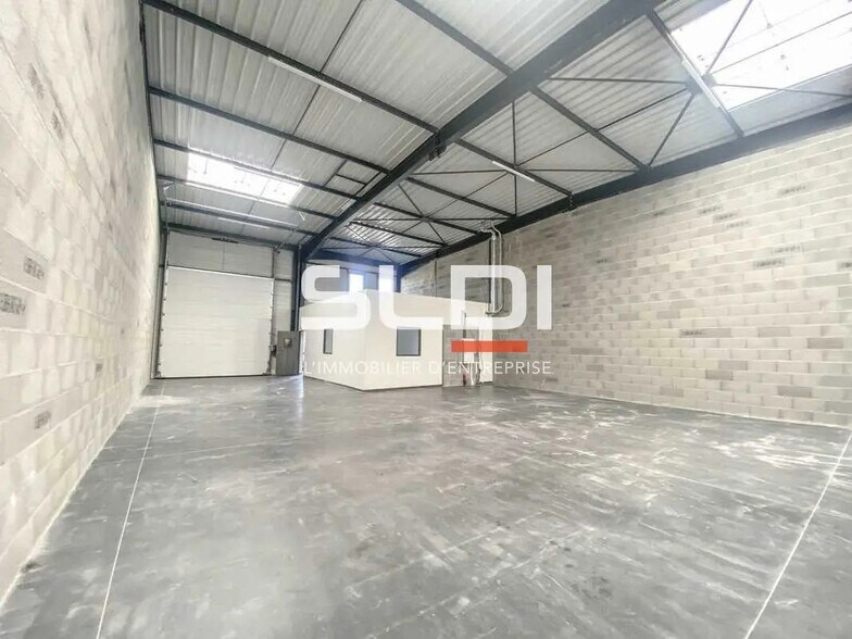 Bureau dans Corbas à louer - Photo intérieure - Image 3 de 5