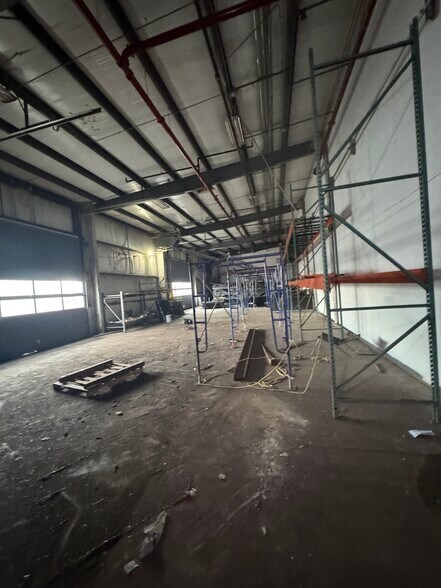 2703 Richmond Ter, Staten Island, NY for lease - Building Photo - Image 1 of 8