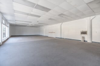 1518 W Walnut St, Allentown, PA for lease Interior Photo- Image 2 of 4