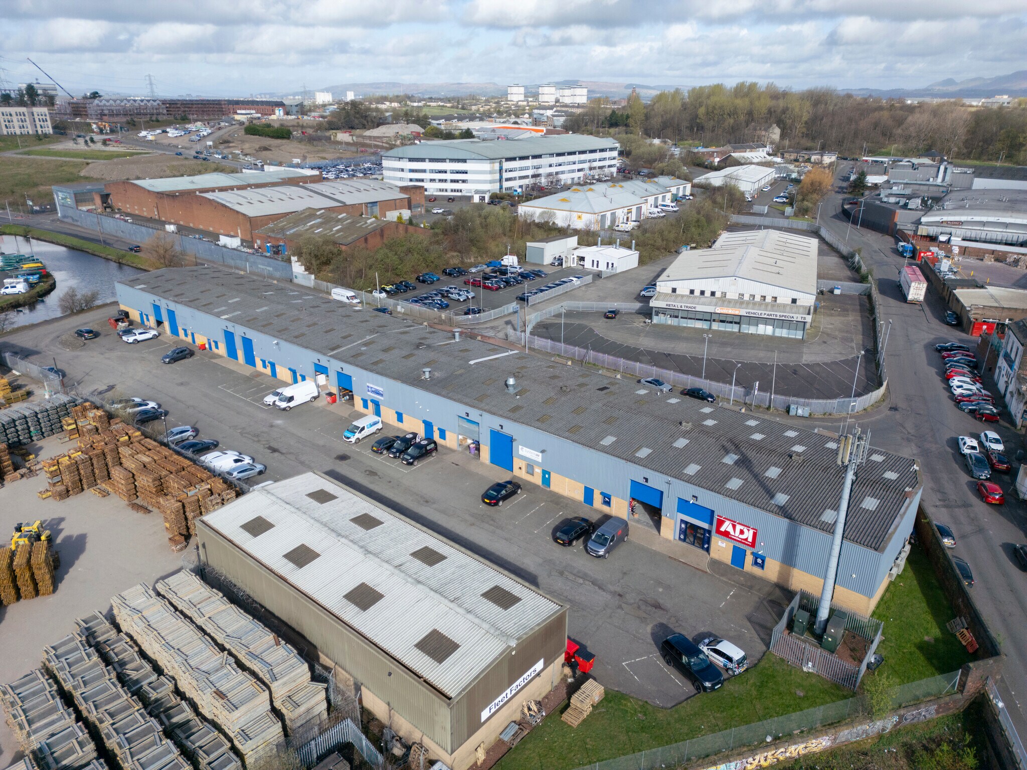 N Canal Bank St, Glasgow à louer Photo du bâtiment- Image 1 de 5