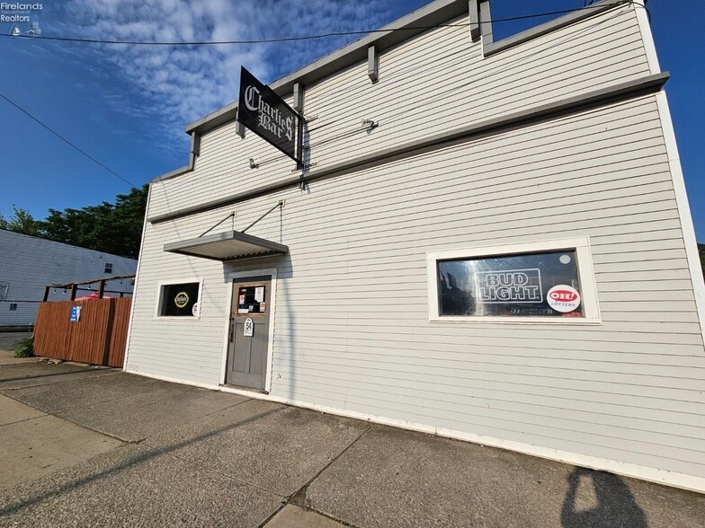 54 Benedict Ave, Norwalk, OH à vendre - Photo du bâtiment - Image 2 de 23