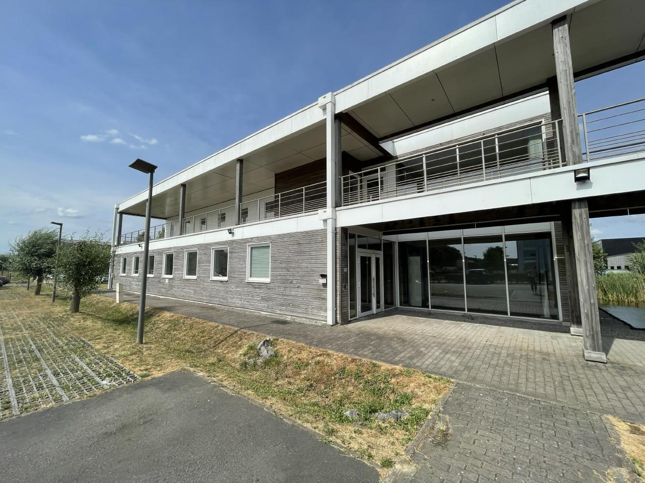 Bureau dans Sainghin-en-Mélantois à vendre Photo du bâtiment- Image 1 de 13