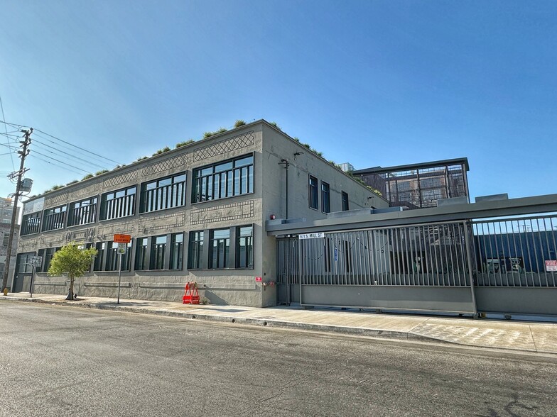 671 Mill St, Los Angeles, CA à louer - Photo du bâtiment - Image 1 de 11