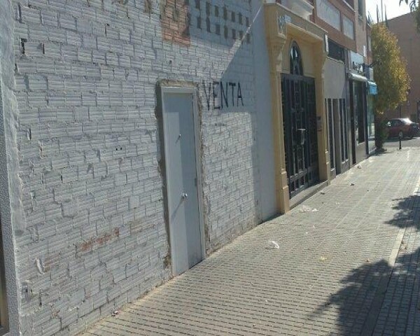 Retail in Córdoba for lease - Building Photo - Image 3 of 3