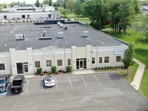 160 Commerce Dr, Montgomeryville, PA for lease Building Photo- Image 1 of 4