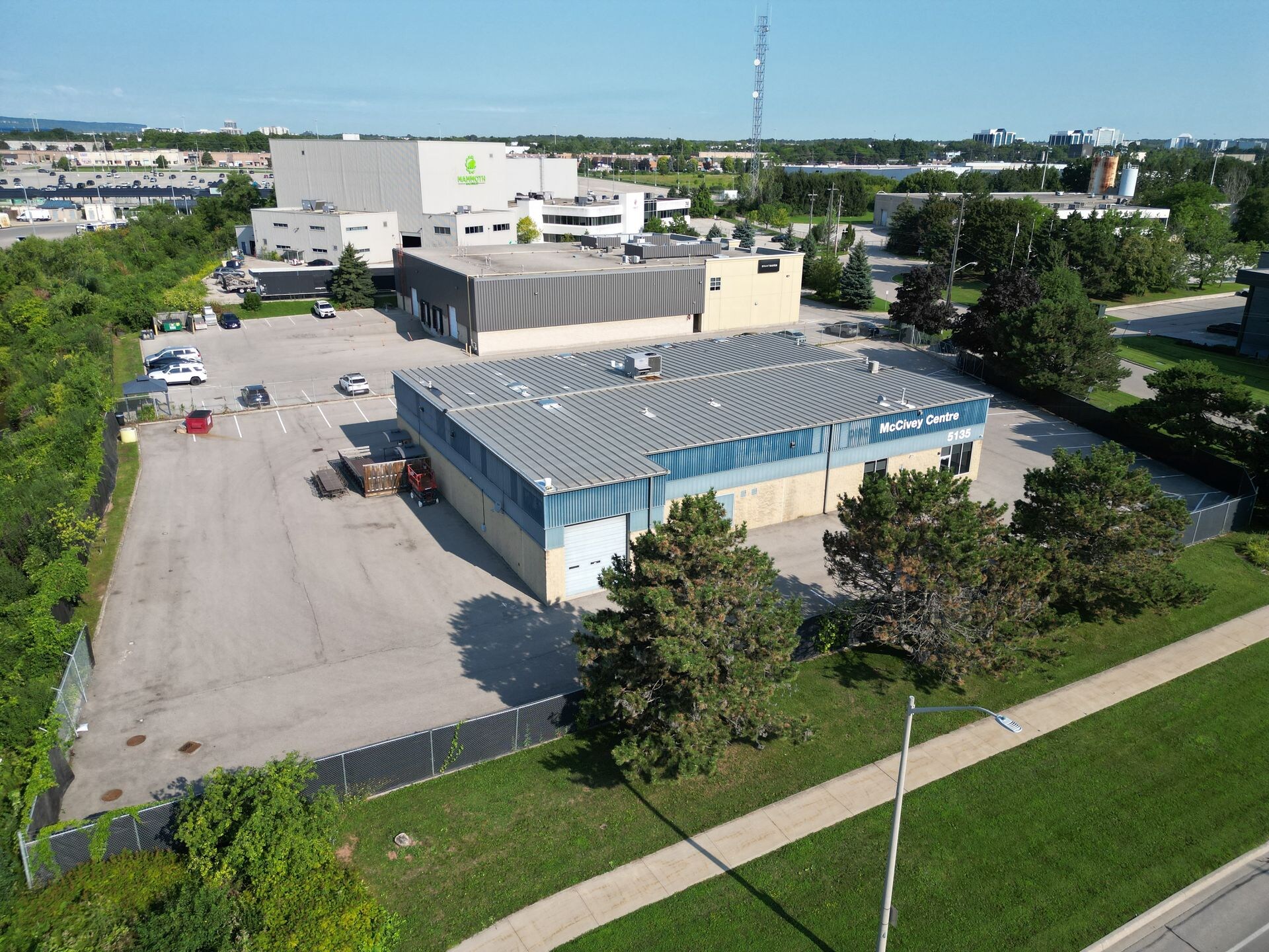 5135 Fairview St, Burlington, ON à vendre Photo du bâtiment- Image 1 de 9