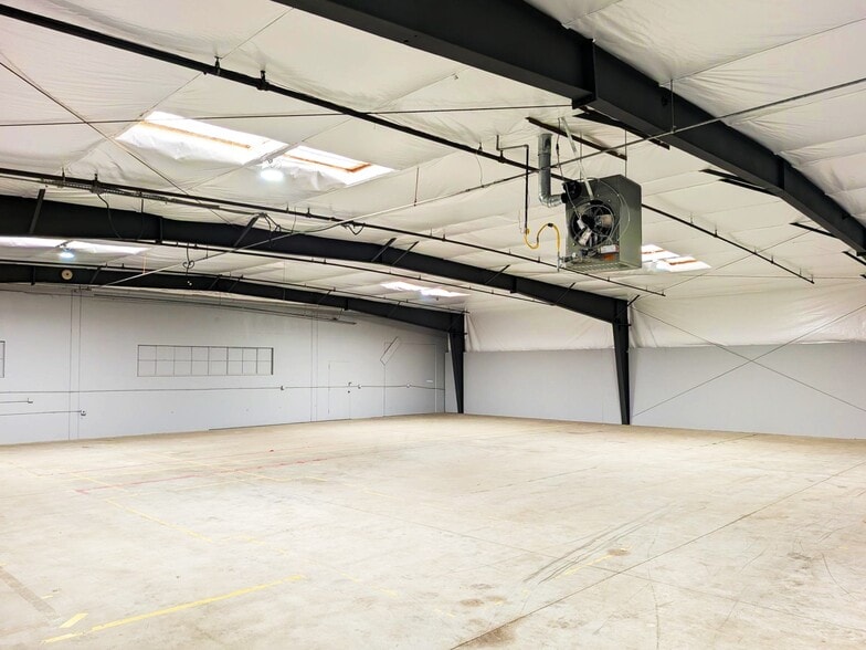 10-14 Blanca Ln, Watsonville, CA for lease - Interior Photo - Image 3 of 8