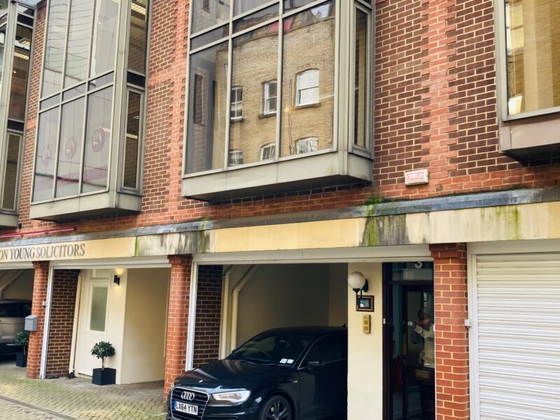 3 Crescent Stables, Londres à louer Photo du bâtiment- Image 1 de 2