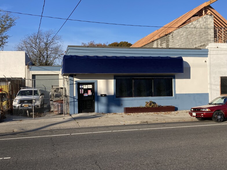 391 N Main St, Freeport, NY for sale - Building Photo - Image 1 of 1