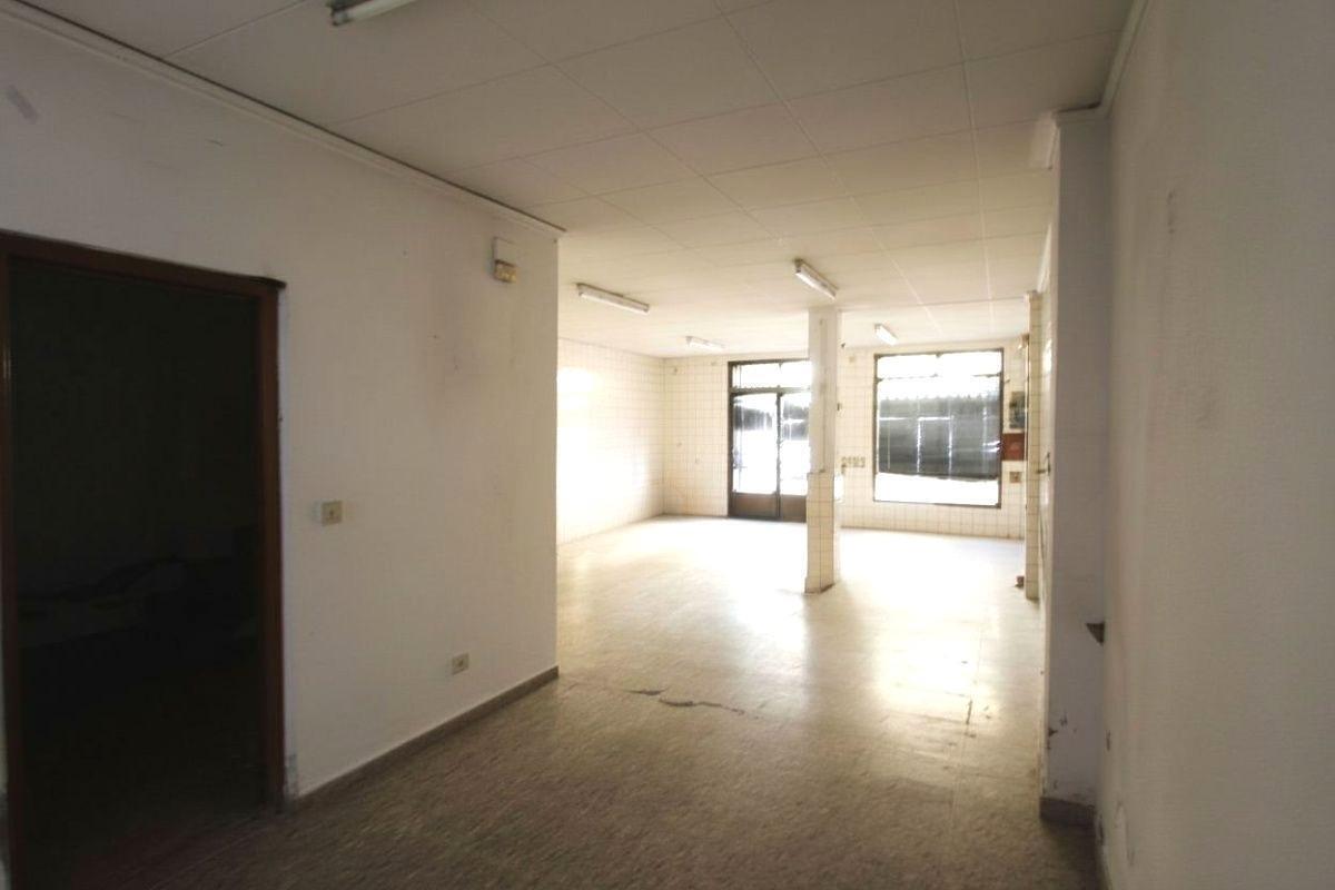 Carrer José Vidal Canet, 44, Carcaixent, Valencia for lease Interior Photo- Image 1 of 9