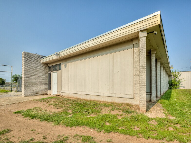 901 N Virginia Ave, Oklahoma City, OK à vendre - Photo du bâtiment - Image 3 de 43