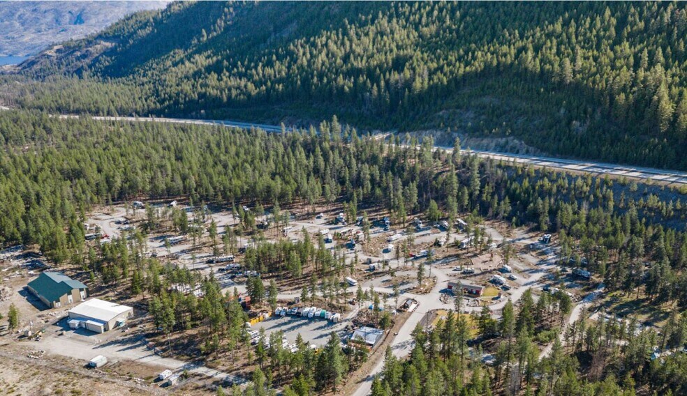 4755-4795 Paradise Valley Dr, Peachland, BC à vendre - Photo du bâtiment - Image 2 de 10