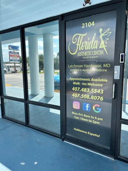 2100-2140 Michigan Ave, Kissimmee, FL à louer - Photo principale - Image 1 de 7