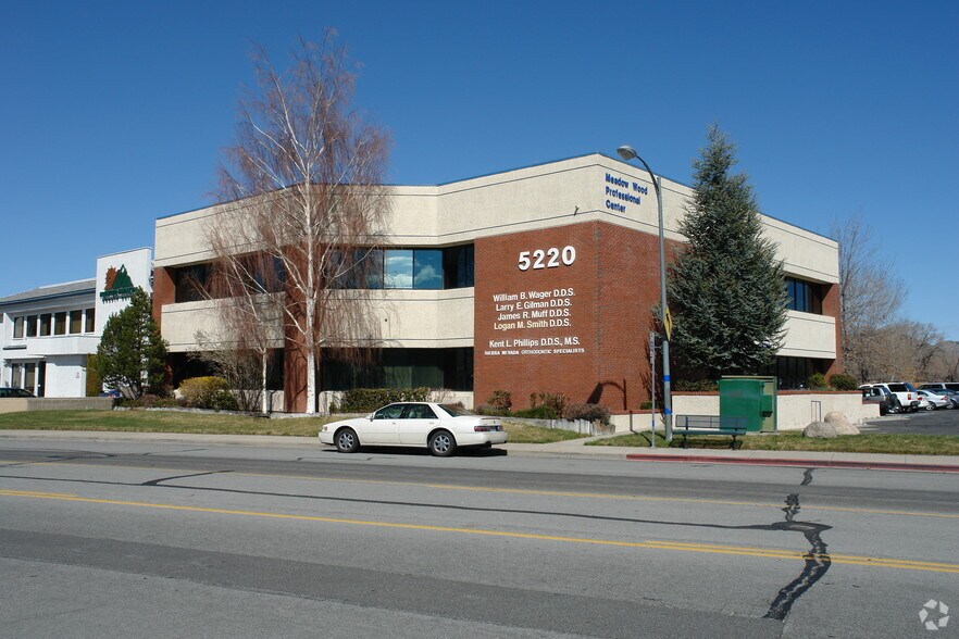 5220 Neil Rd, Reno, NV for lease - Primary Photo - Image 1 of 45