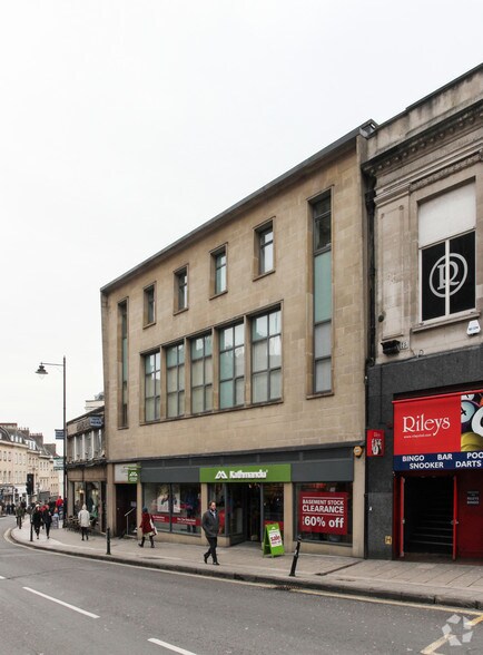 11-13 Queens Rd, Bristol à louer - Photo du bâtiment - Image 2 de 2
