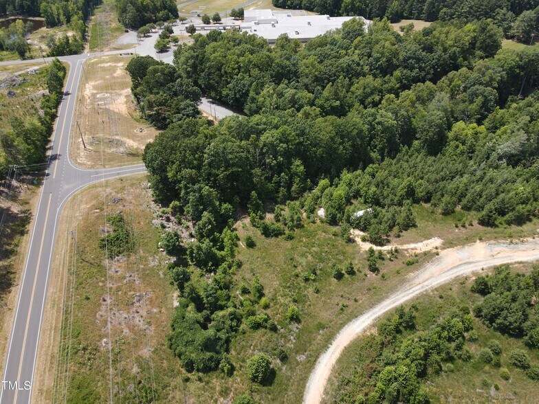 385 Memorial Dr, Roxboro, NC à vendre - Aérien - Image 3 de 8