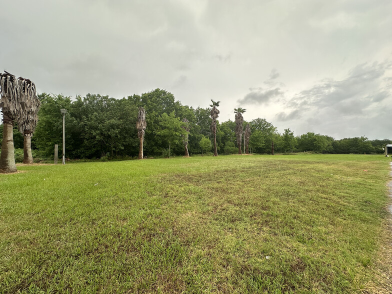 822 W Business Hwy 35, West Columbia, TX for sale - Other - Image 1 of 1